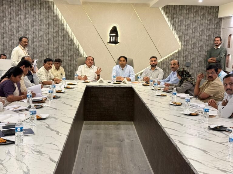 “Crack Down on Bogus Khatas on Government Land”: MLA Krishnappa Directs Officials in Vijayanagar Constituency Review Meet