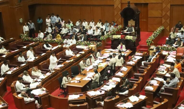 When Officers Don’t Answer Calls: Karnataka MLCs Flag Breakdown of Governance