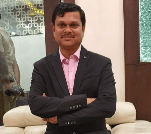 Late IAS officer Mahantesh Bilagi, who was initially appointed to service under the Karnataka Administrative Service (KAS) and was later promoted to the Indian Administrative Service (IAS).