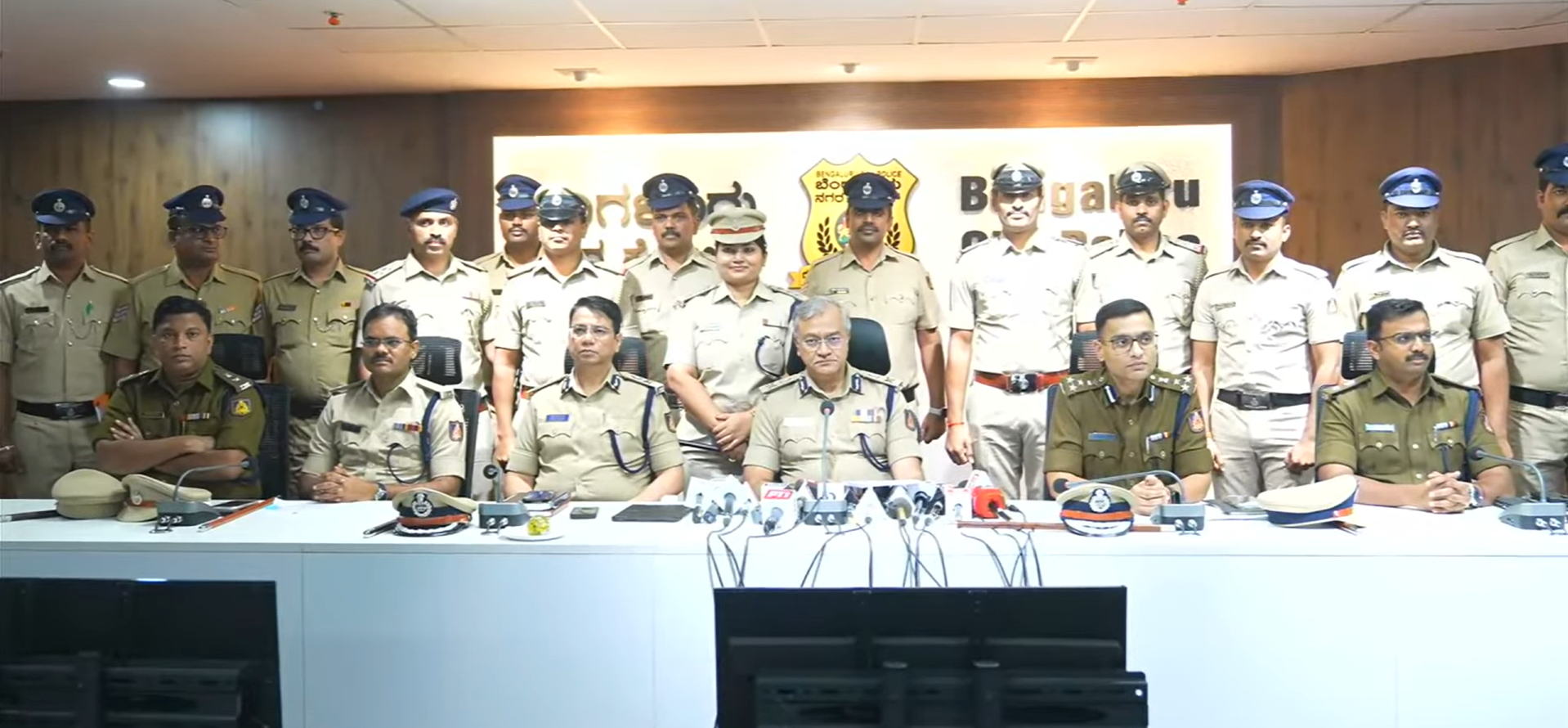 Ashoknagar Police Arrest Two, Seize MDMA Crystals Worth ₹3.5 Crore Ahead of New Year Celebrations