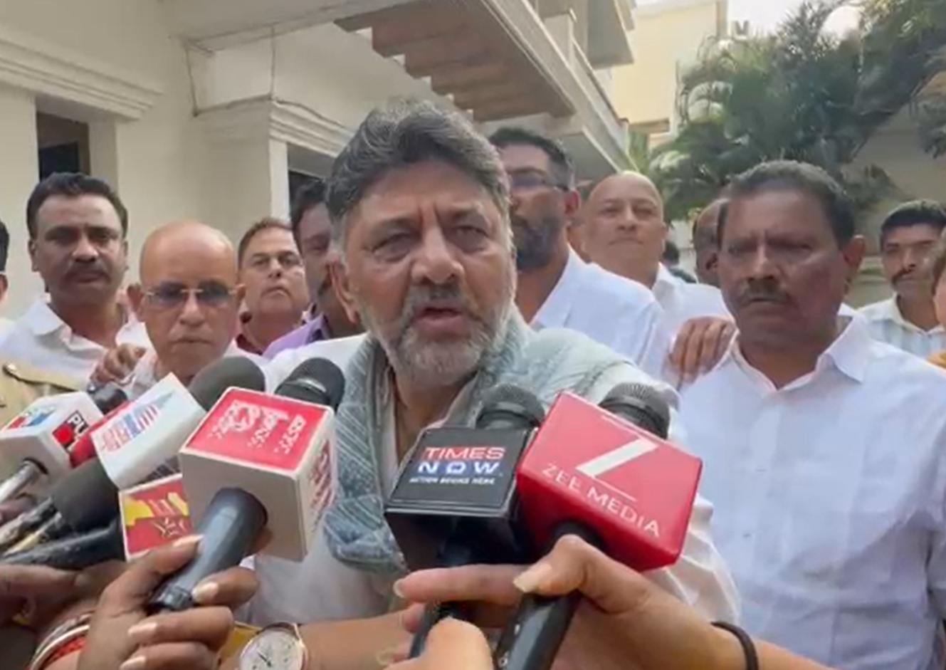 DK Shivakumar Says All 140 MLAs, CM Support Him; Refuses to Publicly Discuss Leadership Talks