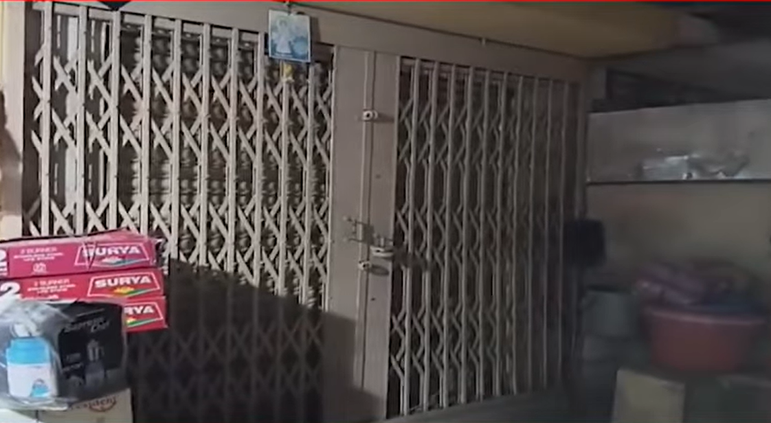 Jewellery Store Robbery Attempt with Gun in Bengaluru Rural; Accused Flee After Resistance