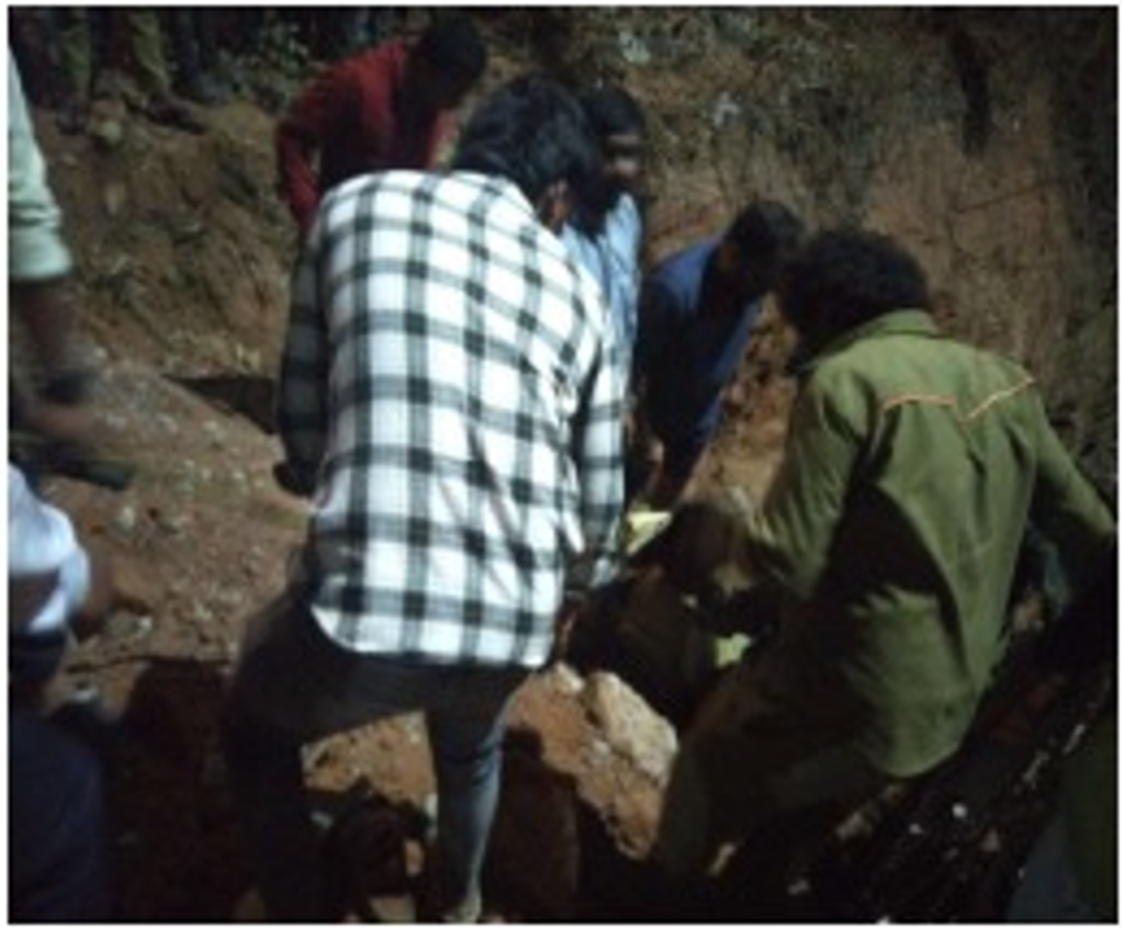 Bengaluru Police Swiftly Rescue 56-Year-Old Woman from 25-Foot Pit