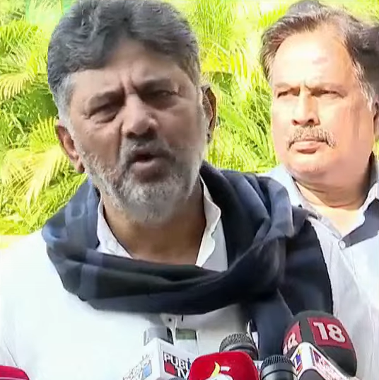 DK Shivakumar’s Big Move: Old Vehicles on Roads to Be Seized, Shifted to Dump Sites 2 Karnataka Deputy Chief Minister and Bengaluru Development Minister DK Shivakumar