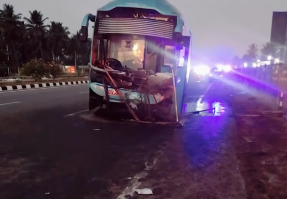 Early morning tragedy: Bus collides with truck on Bengaluru-Mysore Expressway – 4 dead