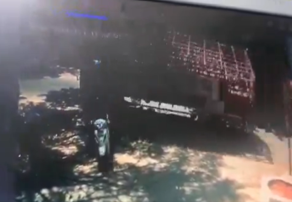 LPG Cylinder Truck Overturns in Nandini Layout, Two Bikers Escape Unhurt