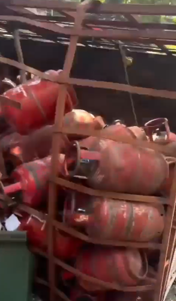 LPG Cylinder Truck Overturns in Nandini Layout, Two Bikers Escape Unhurt