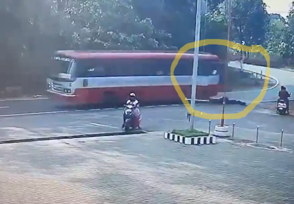 Schoolgirls Fall from Moving Bus in Karnataka’s Belthangady; CCTV Captures Shocking Incident