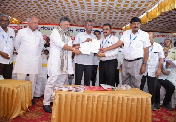 Deputy CM DK Shivakumar Promises Support to Karnataka Contractors Amid Protests