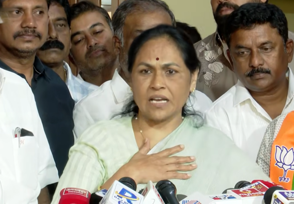 “Don’t Deny Kids Opportunities”: Shobha Karandlaje Slams Govt Over Language Policy Shift
