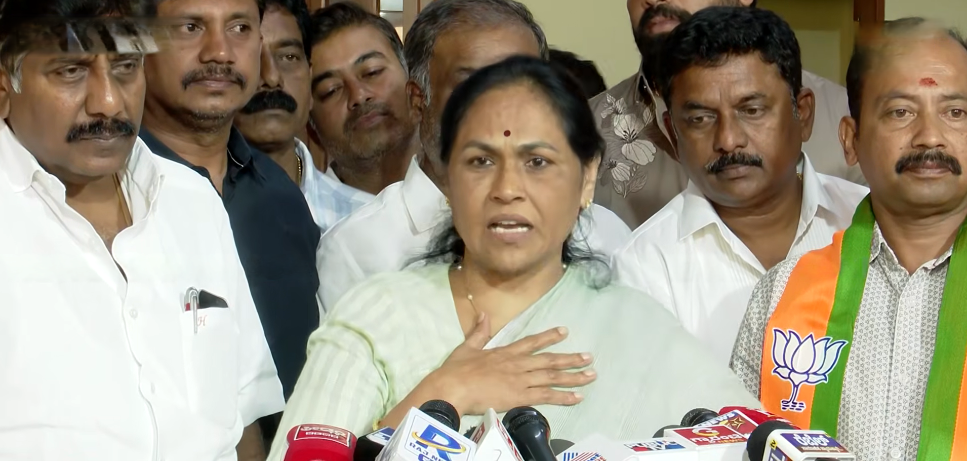 “Don’t Deny Kids Opportunities”: Shobha Karandlaje Slams Govt Over Language Policy Shift