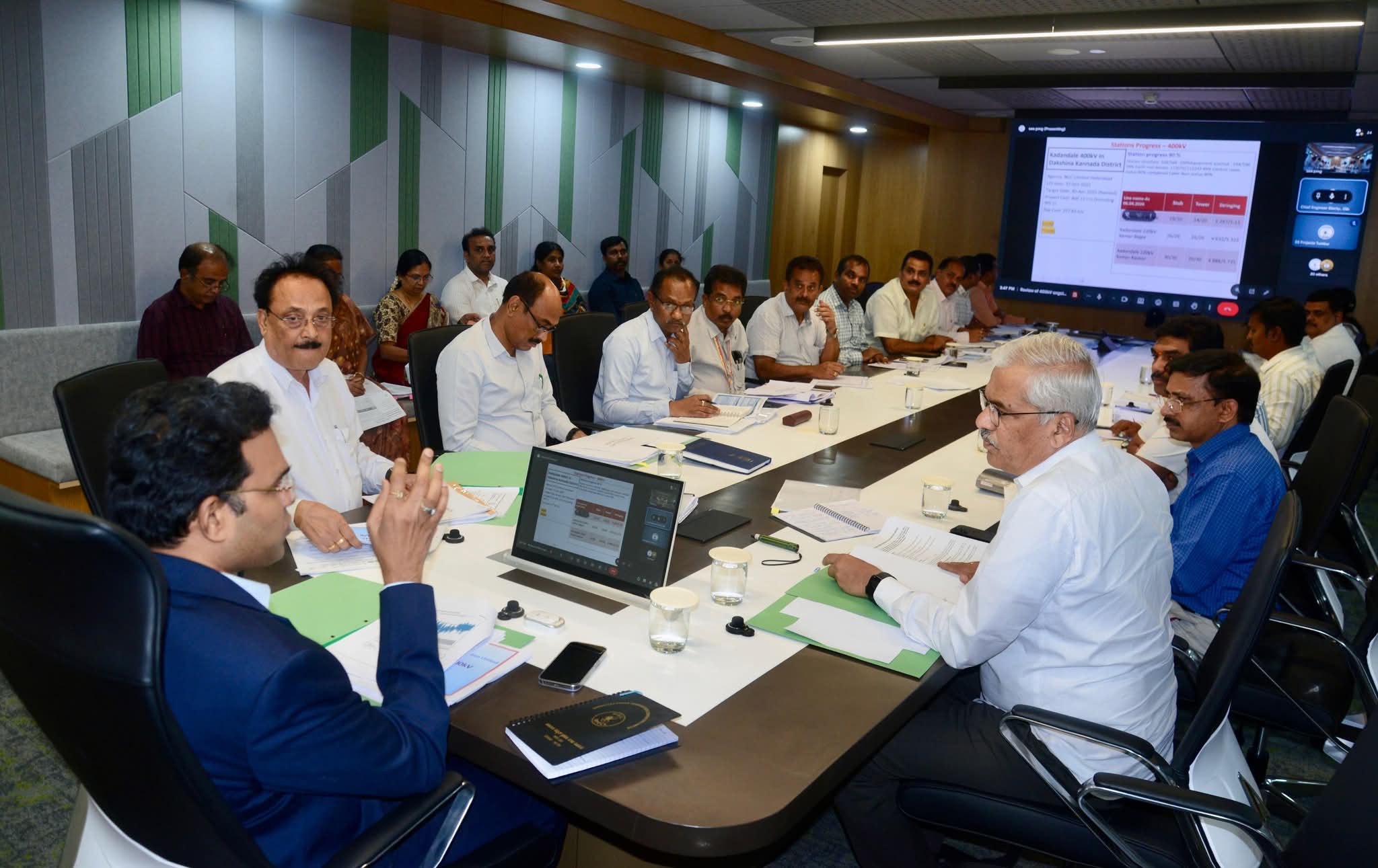 KPTCL Reviews 400 kV Power Transmission Project to Boost Karnataka’s Grid Capacity