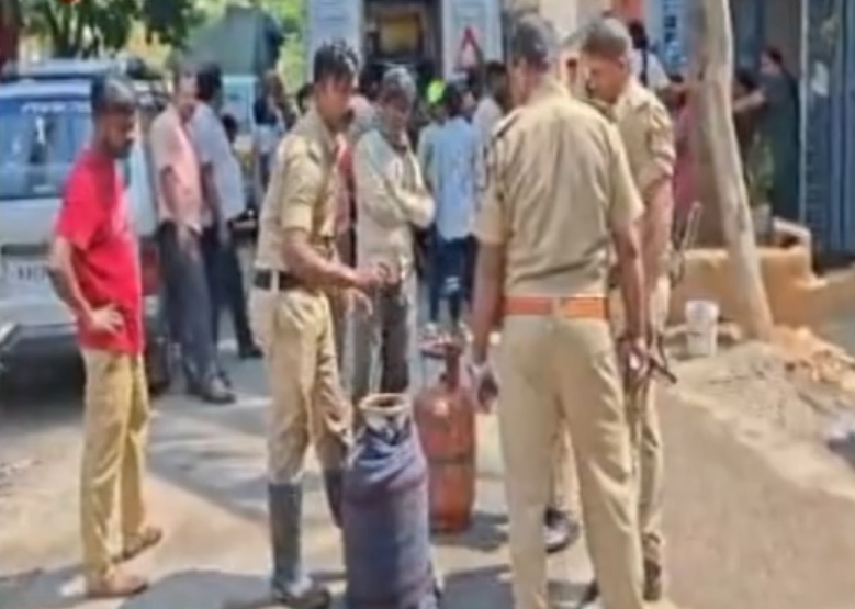 Bengaluru House Gutted in LPG Leak Fire; Family Left Homeless, Loss Estimated at ₹25 Lakh