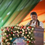 DK Shivakumar Hits Out at Kumaraswamy, Defends Congress Guarantees Amid Fuel Price Rise Debate