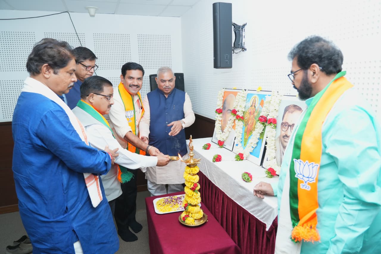 ‘Kharge Playing Siddaramaiah–Shivakumar Fight Like Monkey and Two Cats’: BJP Leader Radhamohan Das Agrawal