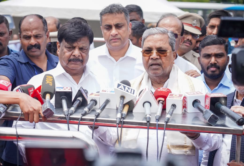Karnataka Congress Leadership Change Buzz Intensifies; Siddaramaiah Likely to Host Key Breakfast Meeting Amid Resignation Speculation