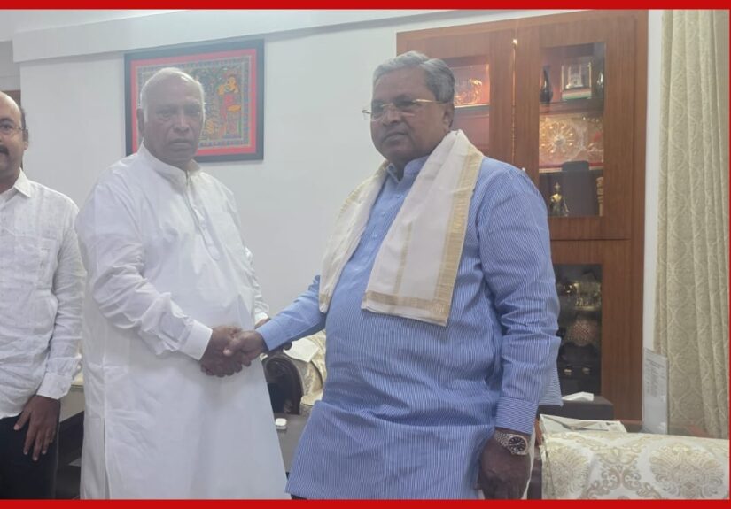 Siddaramaiah Meets Rahul Gandhi, Mallikarjun Kharge in Delhi Day After Resigning as Karnataka CM