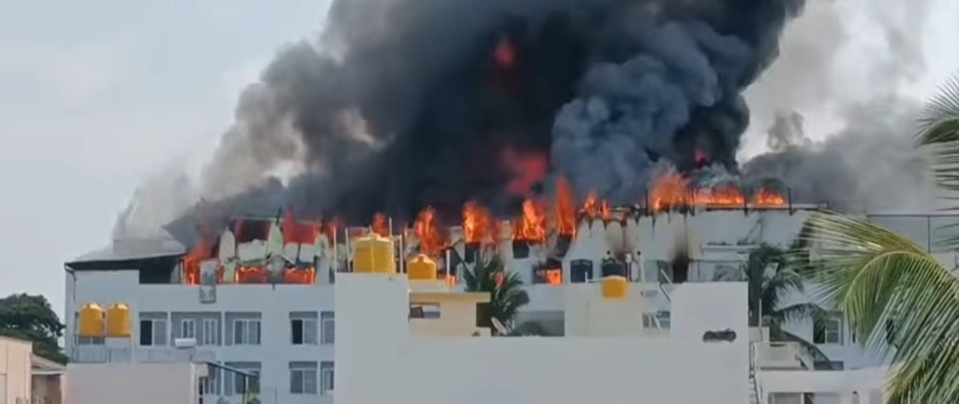 Massive Fire Breaks Out at Bengaluru School Building; No Casualties Reported as Campus Was Closed for Holidays