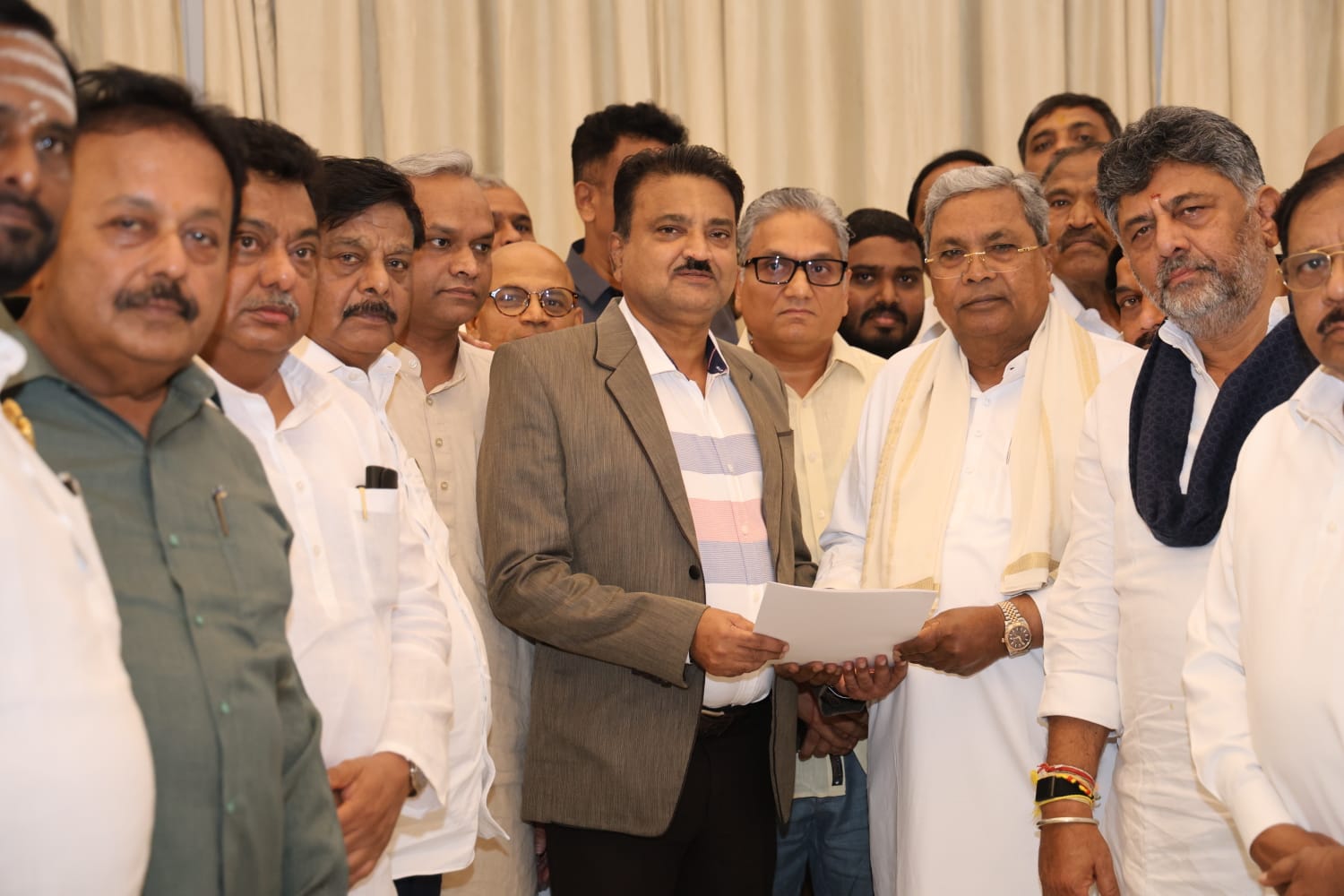 Siddaramaiah Resigns as Karnataka Chief Minister, Says He Stepped Down Following High Command Direction