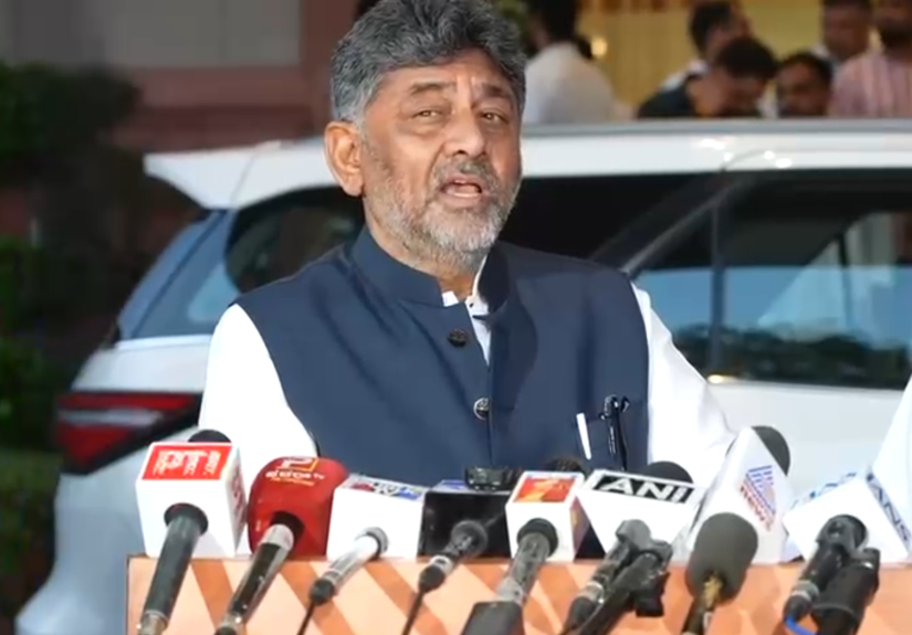 DK Shivakumar Hits Back at R Ashoka Over ‘Garbage Tender Kickback’ Charge; Says “He Is Speaking Like an Agent of the Garbage Mafia”