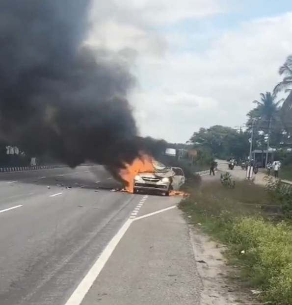 Bengaluru Hospital Technician Dies After Car Catches Fire on Tumakuru Highway; Woman Colleague Seriously Injured in Alleged Stabbing and Explosion