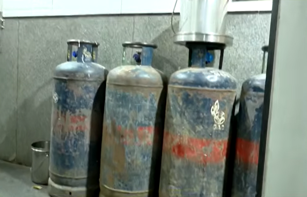 Karnataka Hotels Association Urges Centre to Cut Commercial LPG Cylinder Prices by July 15 Amid Falling Global Crude Rates
