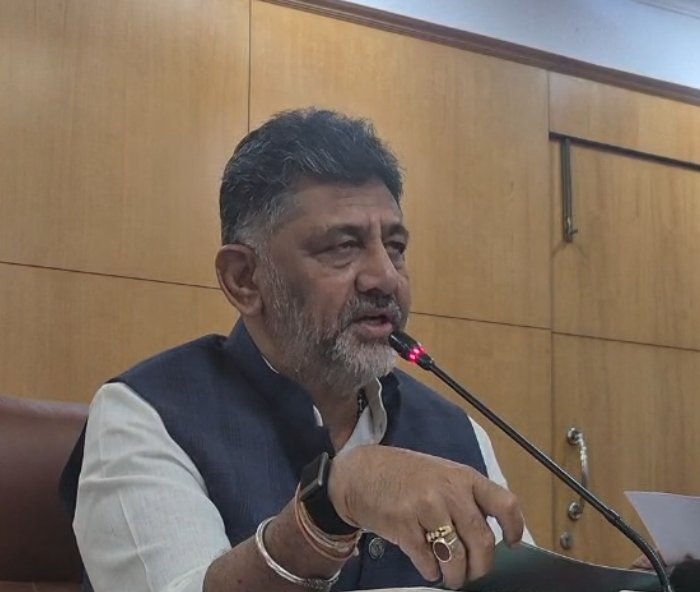 Fill Enumeration Forms to Safeguard Your Voting Rights, Karnataka CM D.K. Shivakumar Urges Ahead of Special Voter Roll Revision