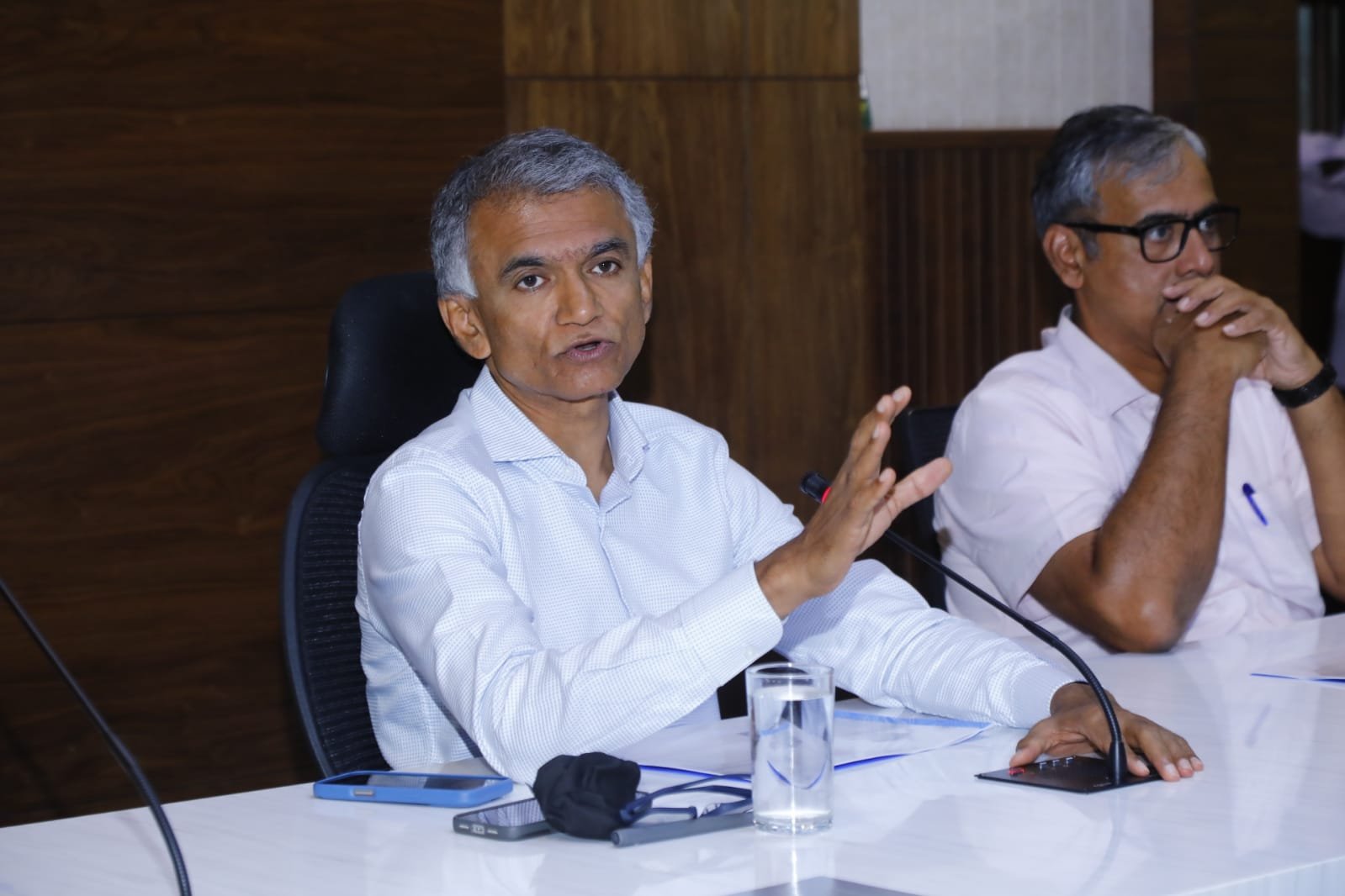 Krishna Byre Gowda Pulls Up GBA Officials Over Tree Plantation Costs, Demands Accountability; Sets Three-Year Action Plan for Stray Dog Sterilisation