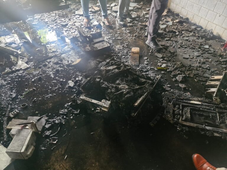 Oxygen Cylinder Explosion at Davanagere District Hospital Operation Theatre; Major Tragedy Averted, State Orders Dual Probe
