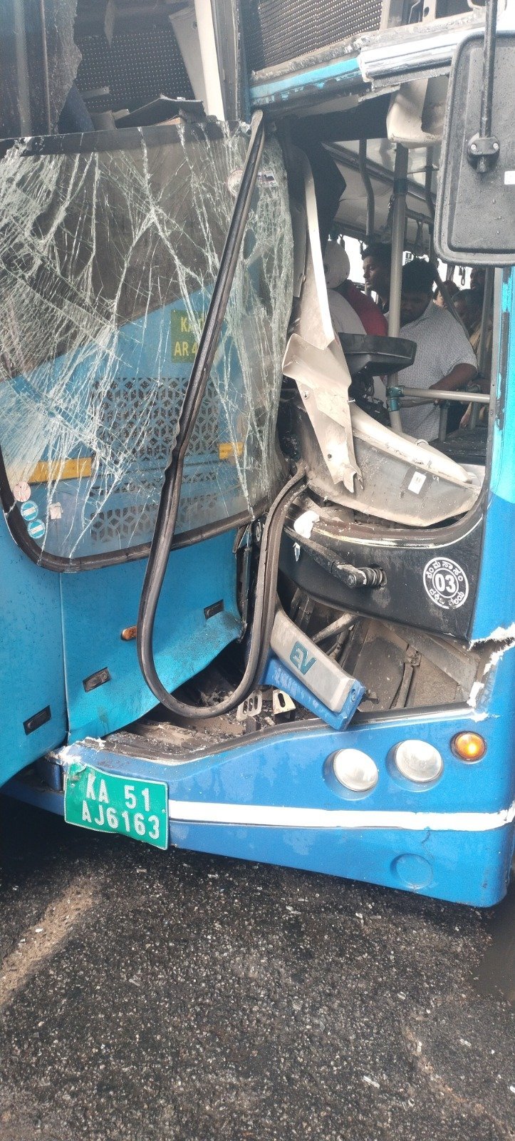 16 Injured After Two BMTC Electric Buses Collide at Bengaluru’s KR Circle; Probe Ordered Amid Rising Safety Concerns