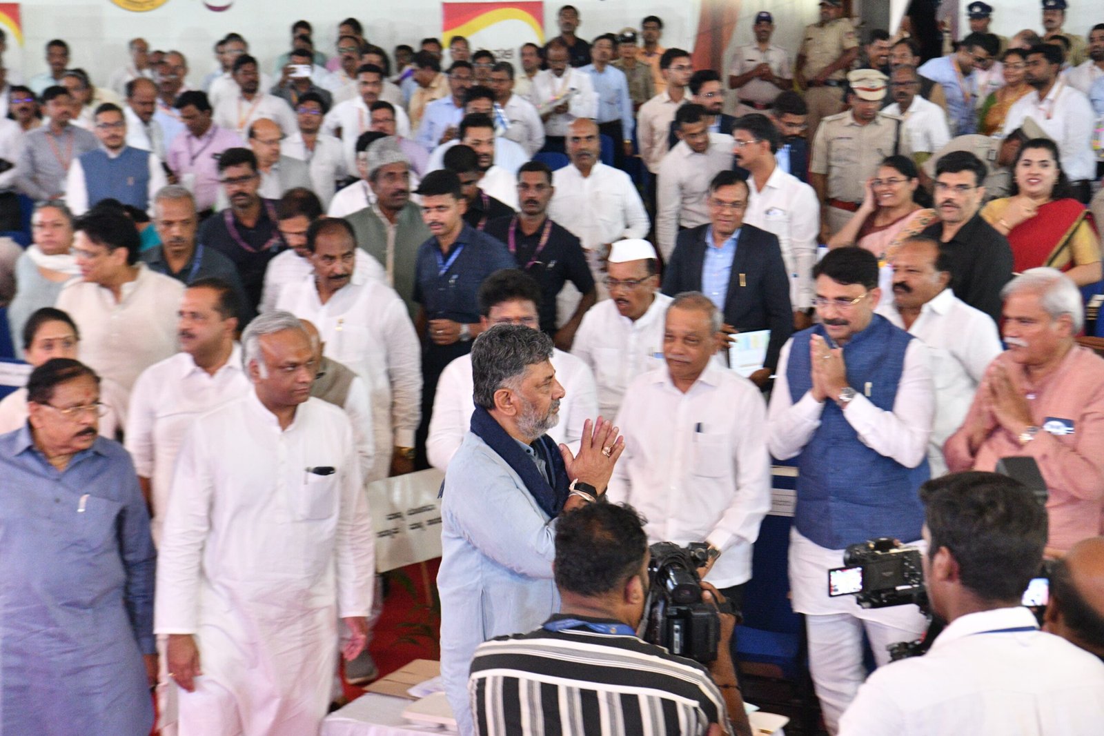 Drinking Water, Fodder Top Priority as Rainfall Deficit Raises Drought Concerns in Kalyana Karnataka: CM D.K. Shivakumar
