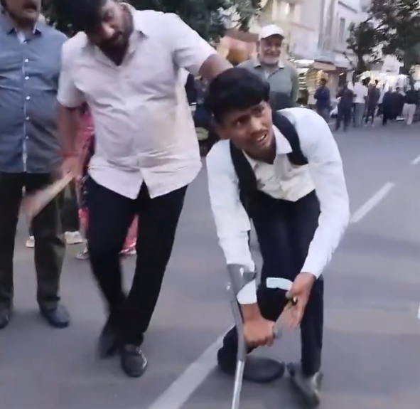 Uttar Pradesh Youth Caught Allegedly Posing as Disabled Beggar in Bengaluru