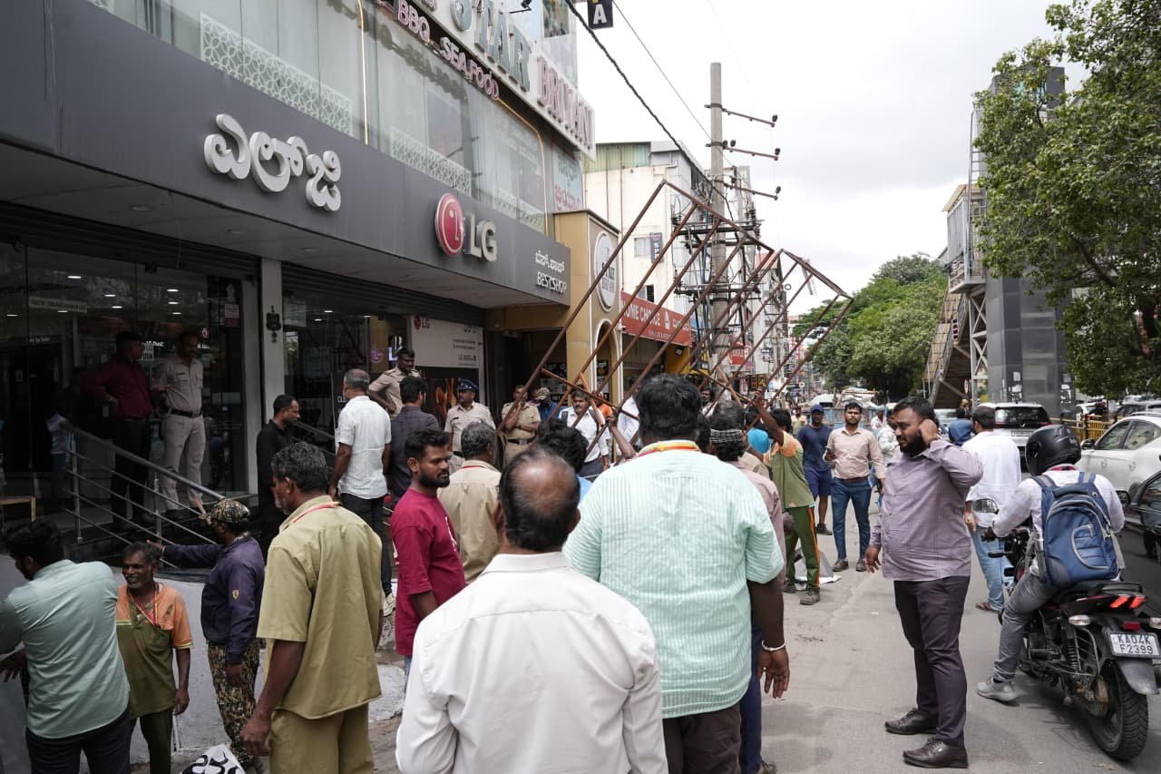 Greater Bengaluru Launches Massive Footpath Encroachment Clearance Drive Across Five City Corporations; Citizens, Businesses Urged to Remove Encroachments Voluntarily