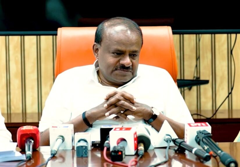 Kumaraswamy accuses Karnataka government of issuing fresh land acquisition notification for Bidadi project, questions CM’s interest