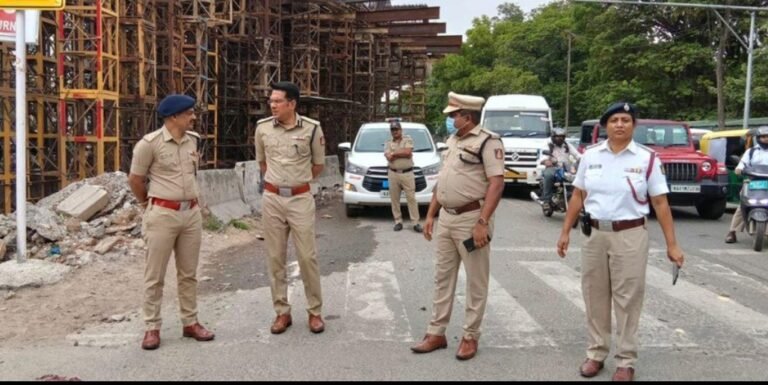 Joint CP Karthik Reddy Inspects Koramangala Water Tank Junction to Review Traffic Improvement Measures