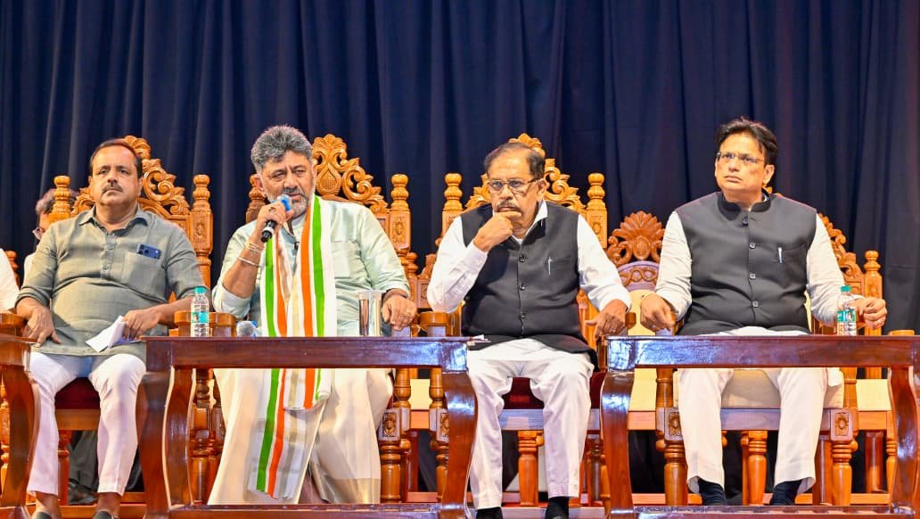 New Karnataka Ministers to Inspect Flood and Drought-Hit Districts from Wednesday; CM D.K. Shivakumar Issues Cabinet Directives