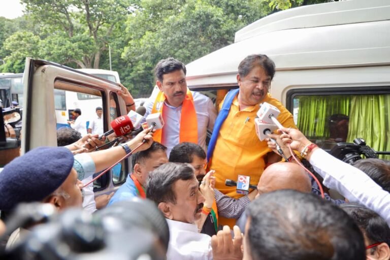 BJP Leaders Detained During Vidhana Soudha Siege Protest Seeking B Nagendra's Resignation