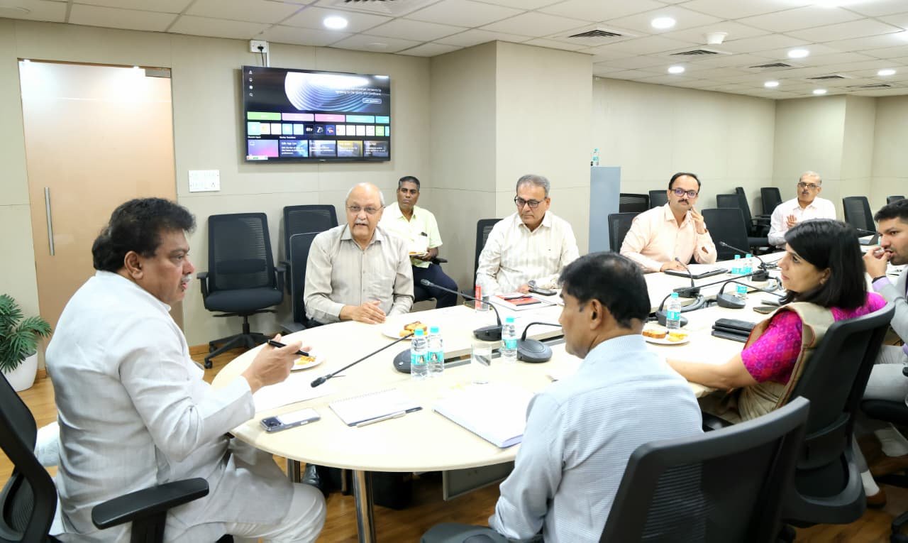 Carver Aviation Eyes Flying Training Academy at Vijayapura Airport, Seeks 2.5 Acres: MB Patil