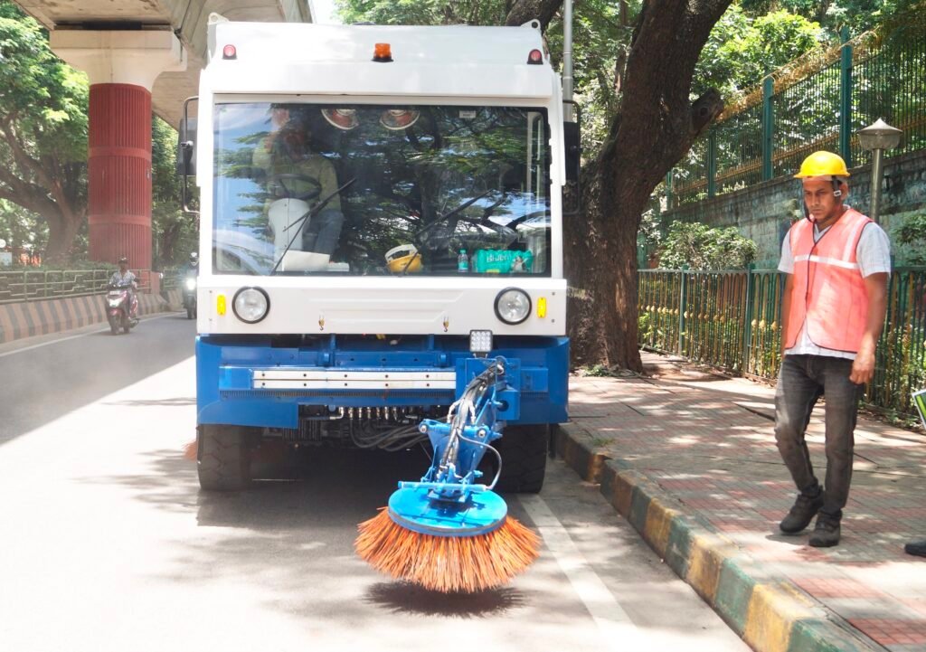 Bengaluru South Tests Mechanical Sweepers for 640-Km Daily Cleaning Route; 8 BS6 Machines Planned 2