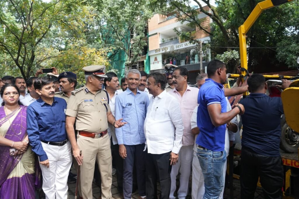 After Years in Legal Limbo, 134 Seized Vehicles Finally Leave Jayanagar Police Station, Freeing Roads and Footpaths