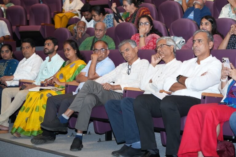 Krishna Byre Gowda and officials at the Bengaluru solid waste management consultation