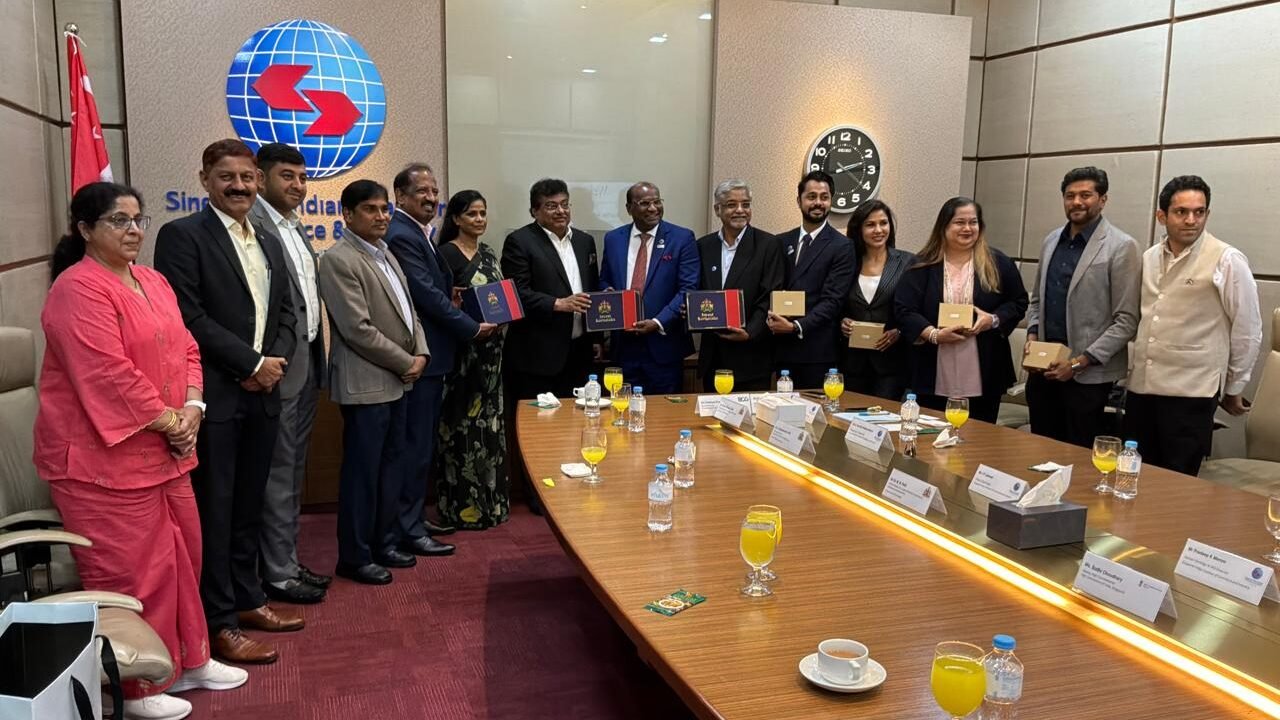 M B Patil meets SICCI representatives in Singapore