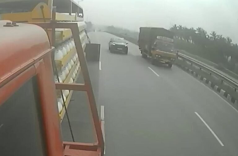 Car approaching a lorry in source footage of the NH48 accident in Davanagere
