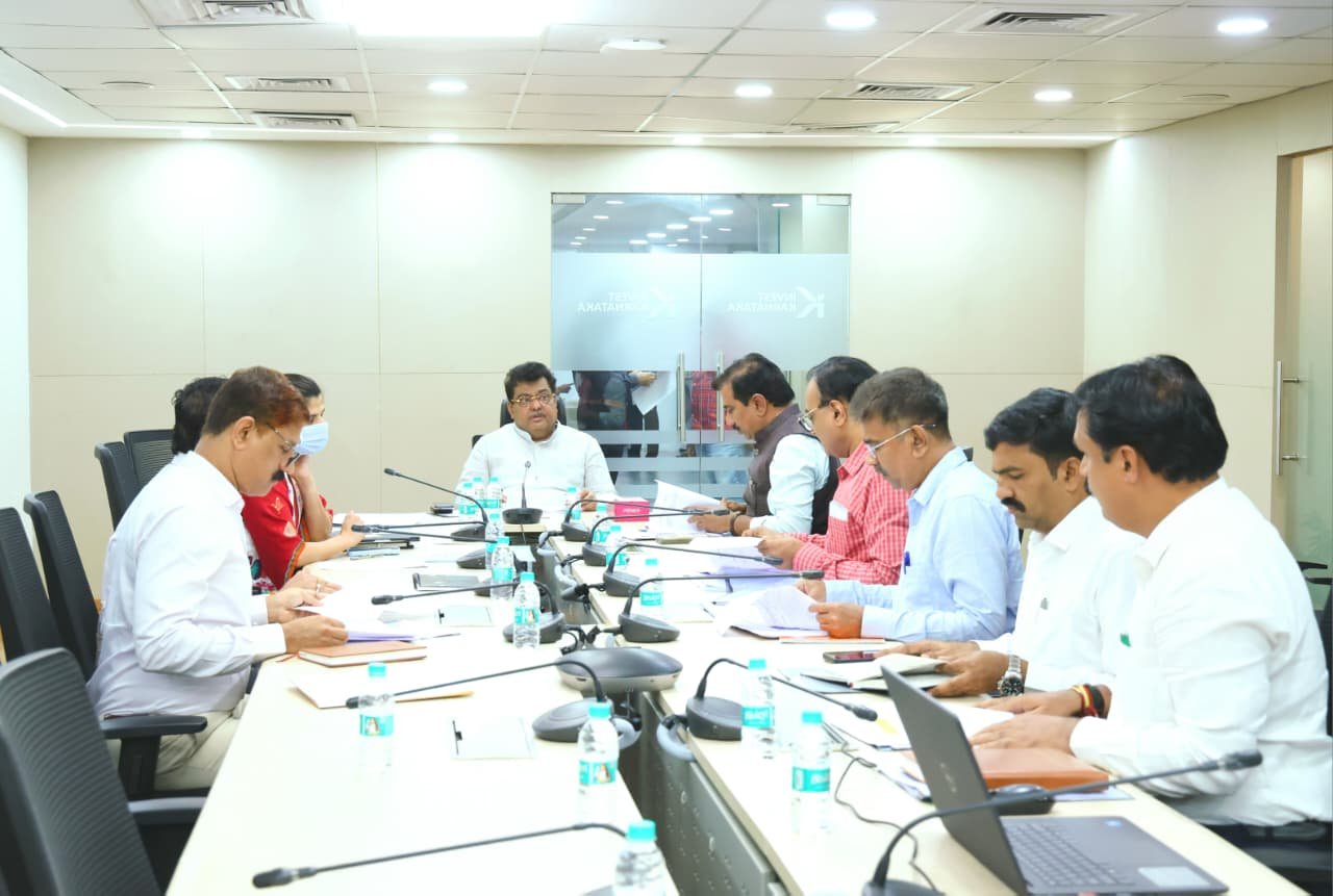 M.B. Patil chairs the KIADB review meeting at Khanija Bhavan.