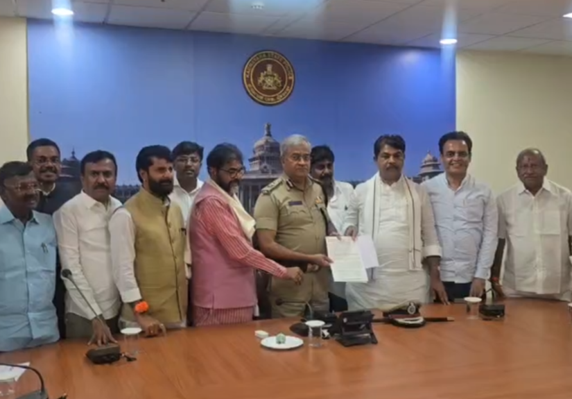 R. Ashoka and BJP leaders submit a memorandum to the Bengaluru Police Commissioner