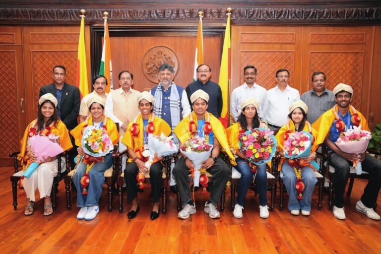 Karnataka athletes felicitated at a ceremony with State government representatives