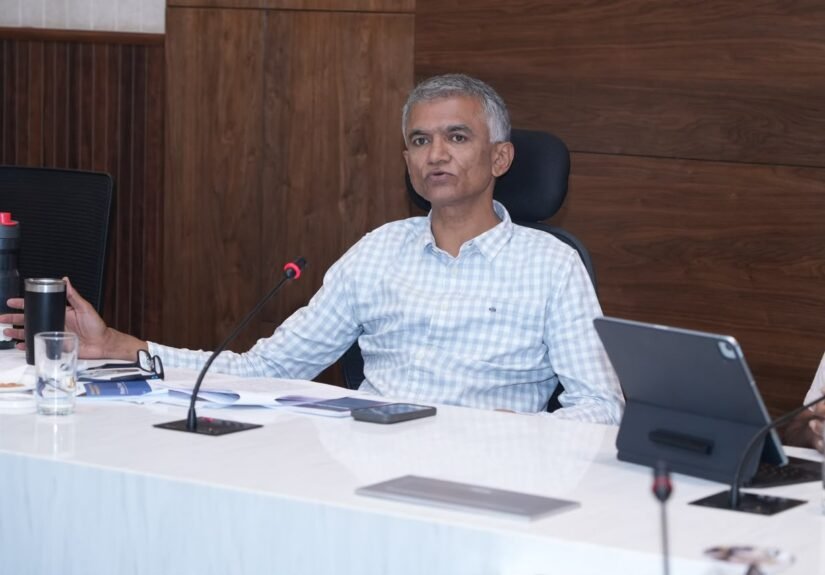 Krishna Byre Gowda addresses a GBA press conference on Bengaluru waste collection